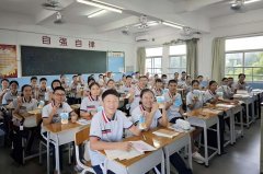 君乐宝魏立华建议实现学生奶“全面普惠”